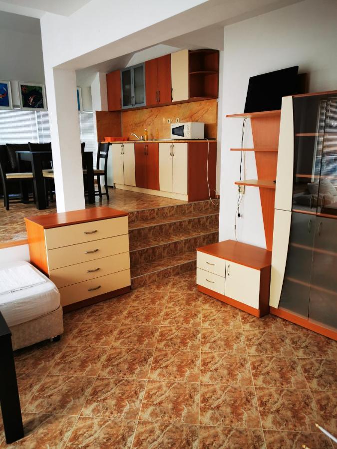 Jelezchevi Guest Rooms Primorsko Exterior photo