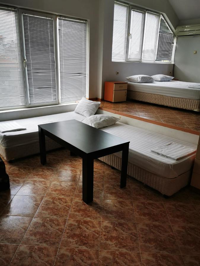 Jelezchevi Guest Rooms Primorsko Exterior photo