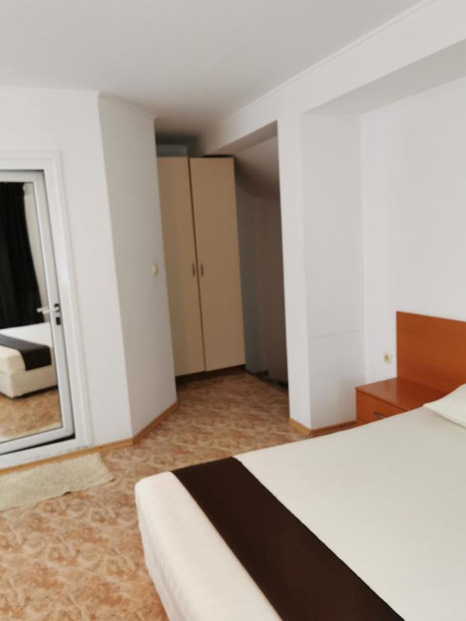 Jelezchevi Guest Rooms Primorsko Exterior photo