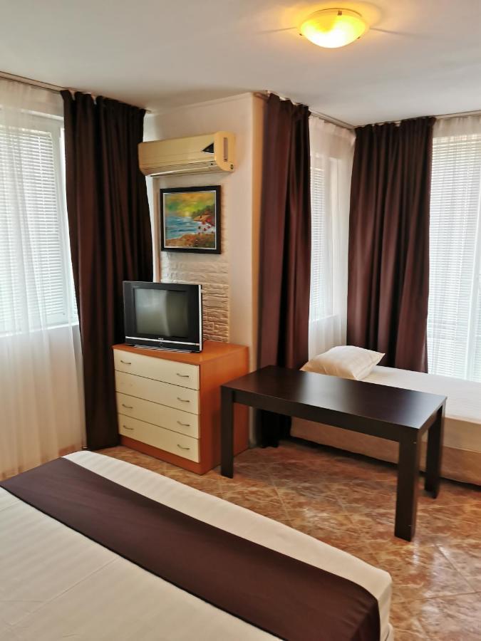 Jelezchevi Guest Rooms Primorsko Exterior photo