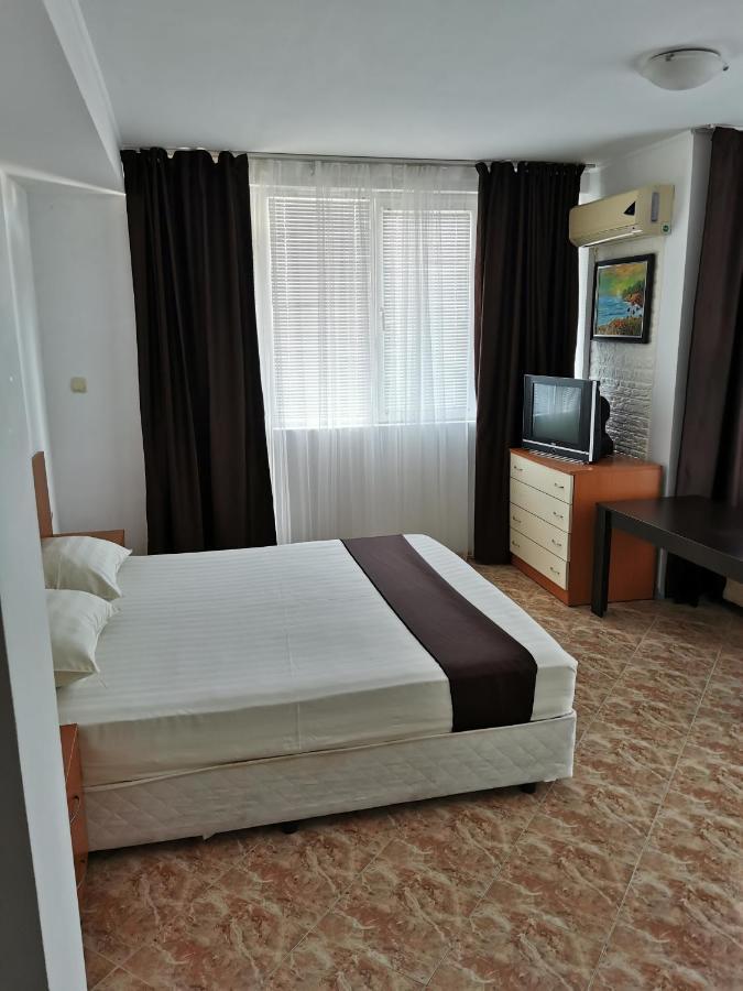 Jelezchevi Guest Rooms Primorsko Exterior photo
