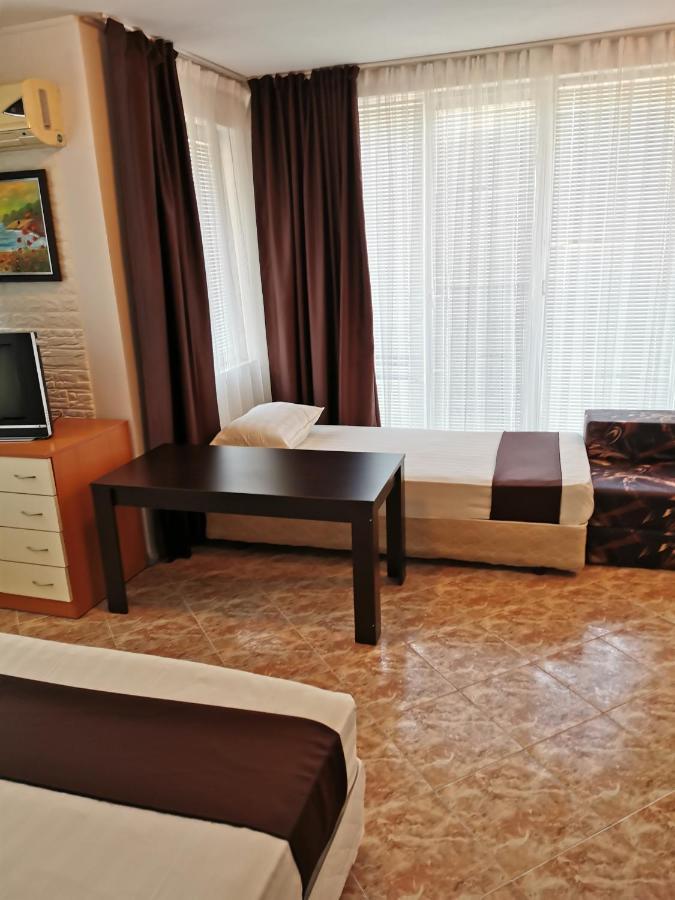 Jelezchevi Guest Rooms Primorsko Exterior photo