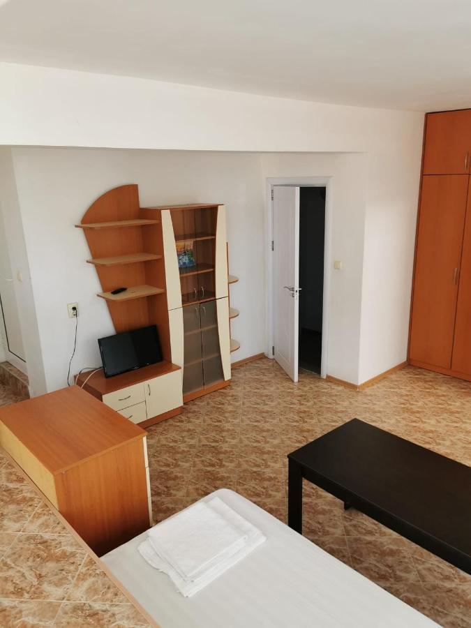 Jelezchevi Guest Rooms Primorsko Exterior photo