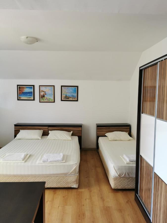 Jelezchevi Guest Rooms Primorsko Exterior photo