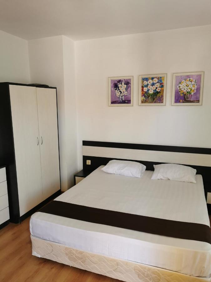 Jelezchevi Guest Rooms Primorsko Exterior photo