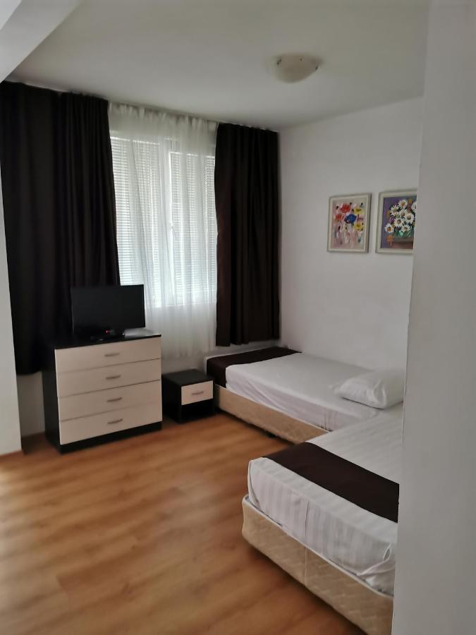 Jelezchevi Guest Rooms Primorsko Exterior photo