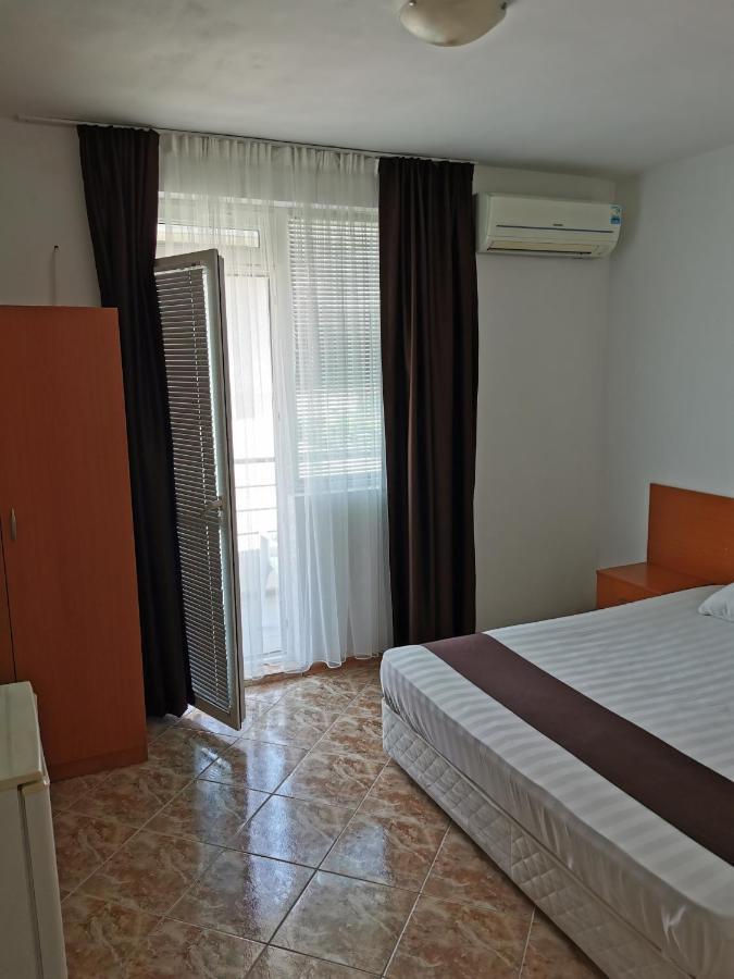 Jelezchevi Guest Rooms Primorsko Exterior photo