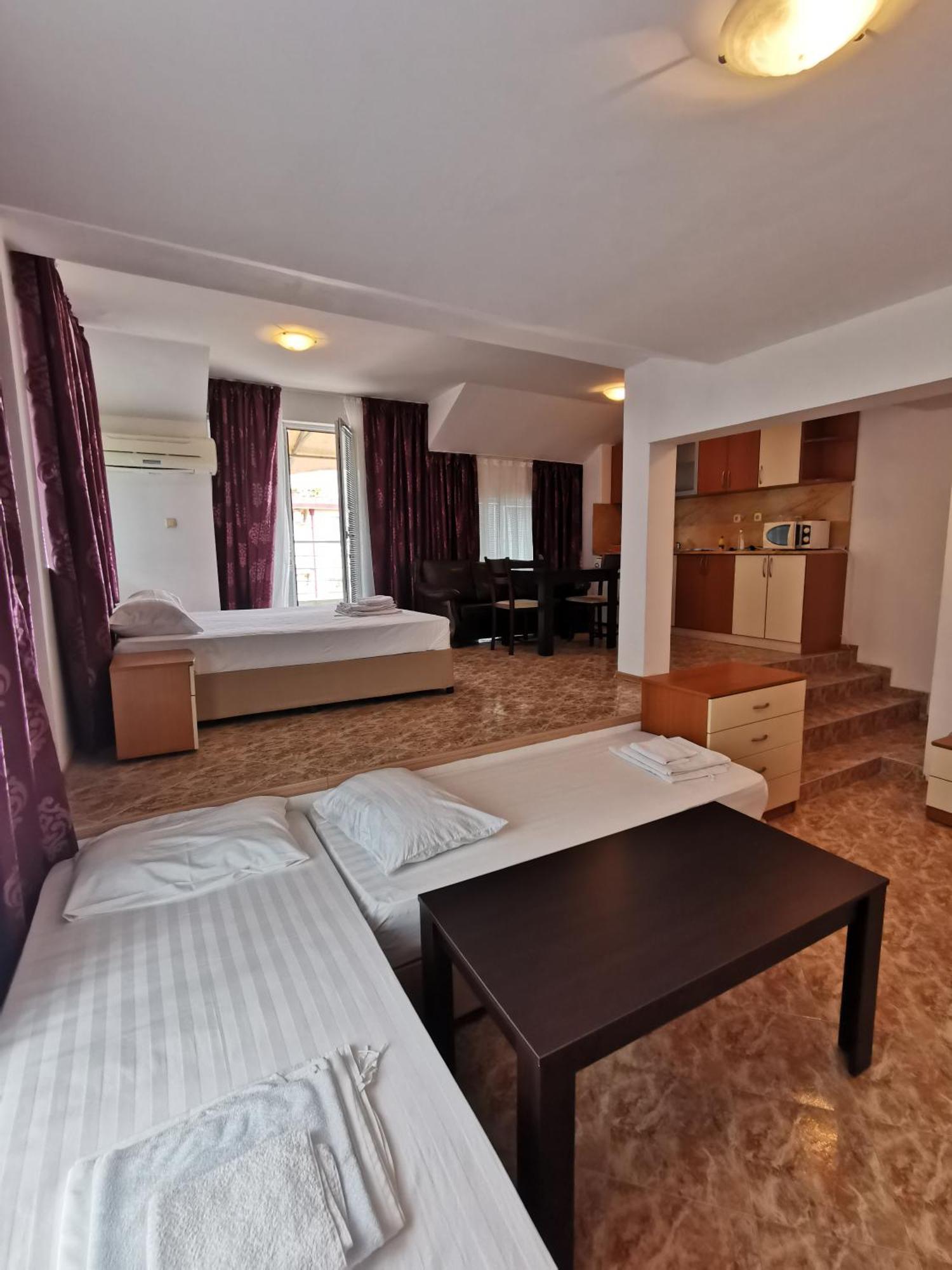 Jelezchevi Guest Rooms Primorsko Exterior photo