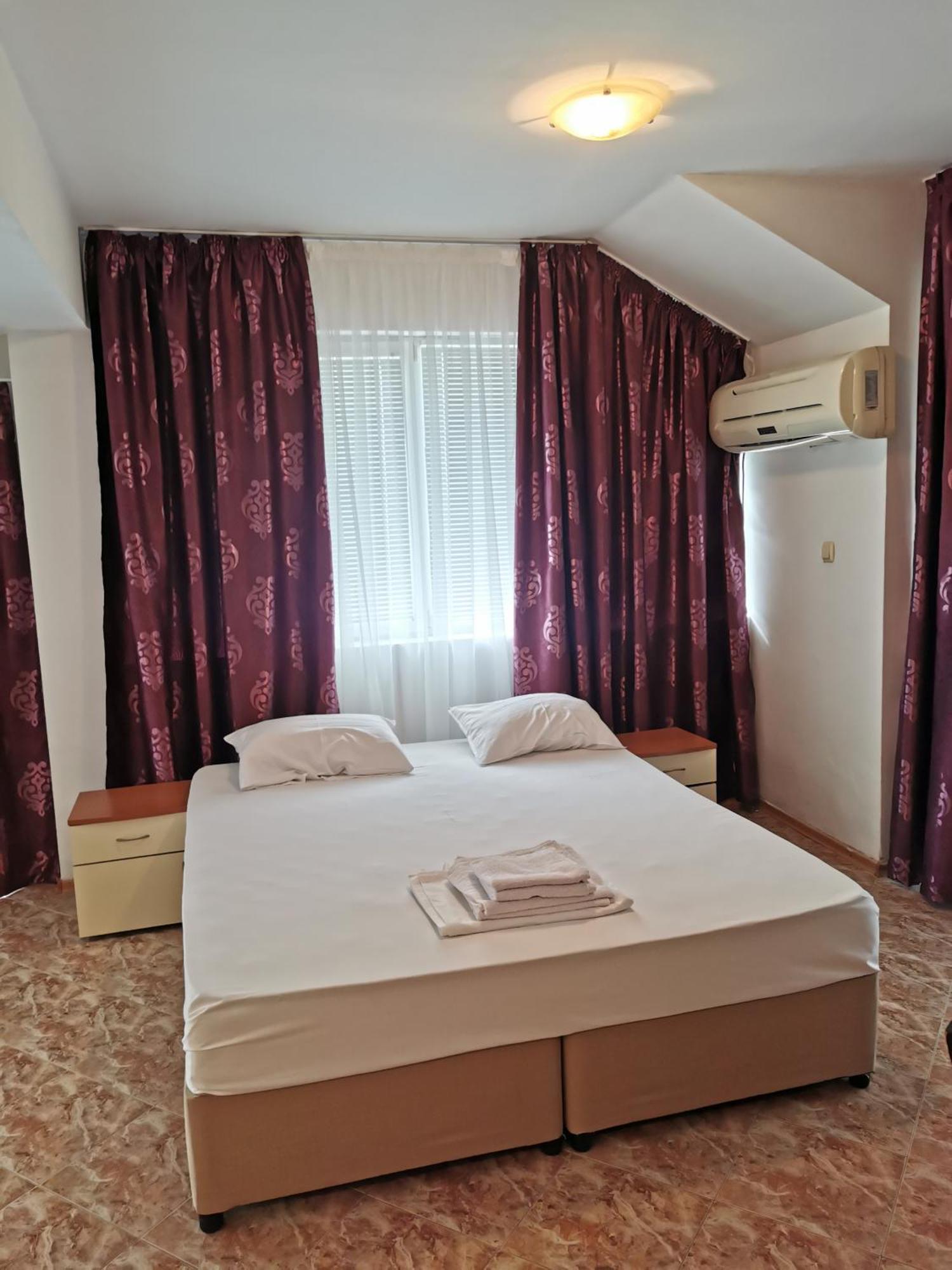 Jelezchevi Guest Rooms Primorsko Exterior photo