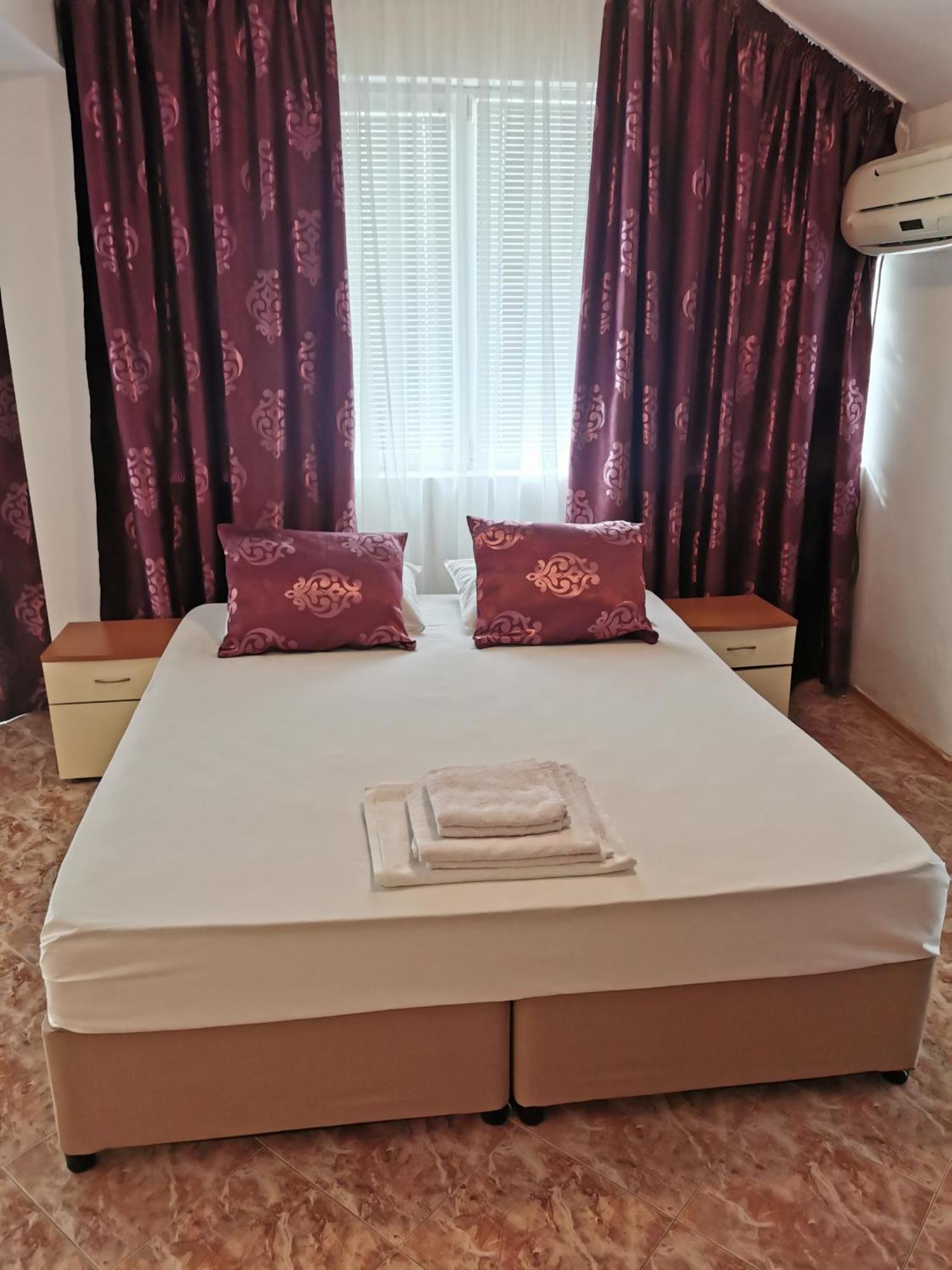 Jelezchevi Guest Rooms Primorsko Exterior photo